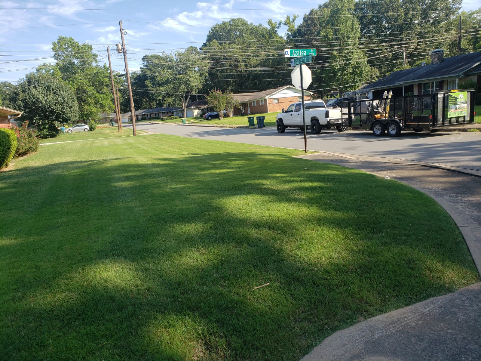 Victors Lawn and landscaping Image